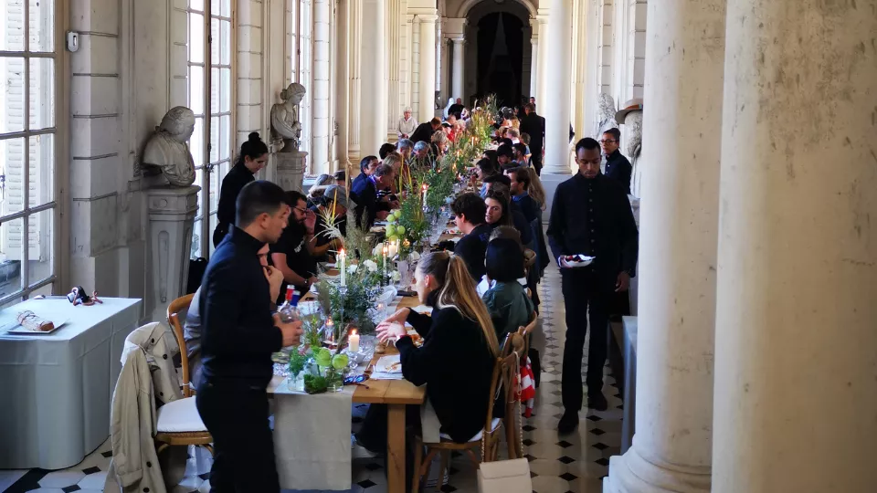 Guest lunch