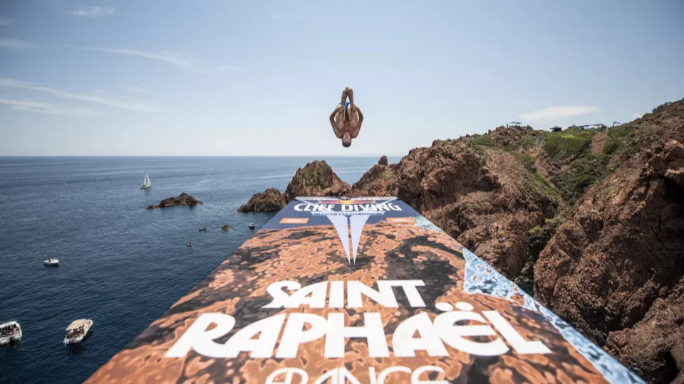 Plongeon vu du plongeoir