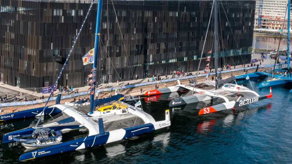 Bateaux stationnés au port