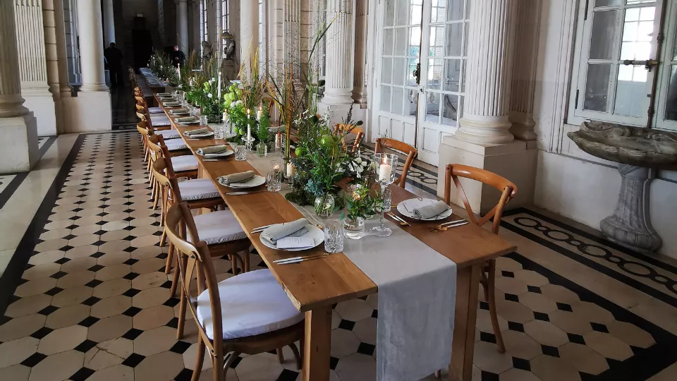 Table pour le dejeuner au chateau de Baronville