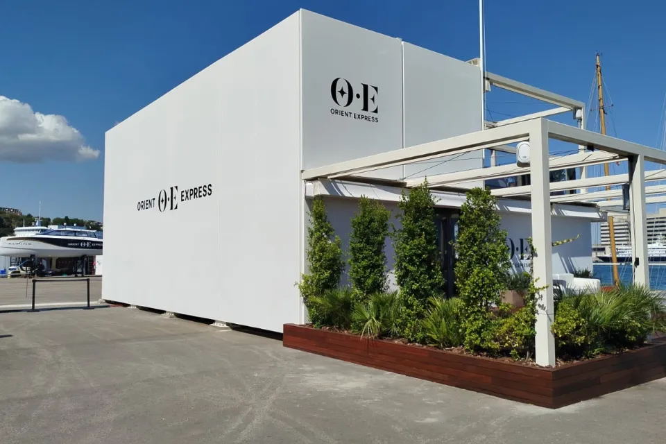 Base vu de l'extérieur