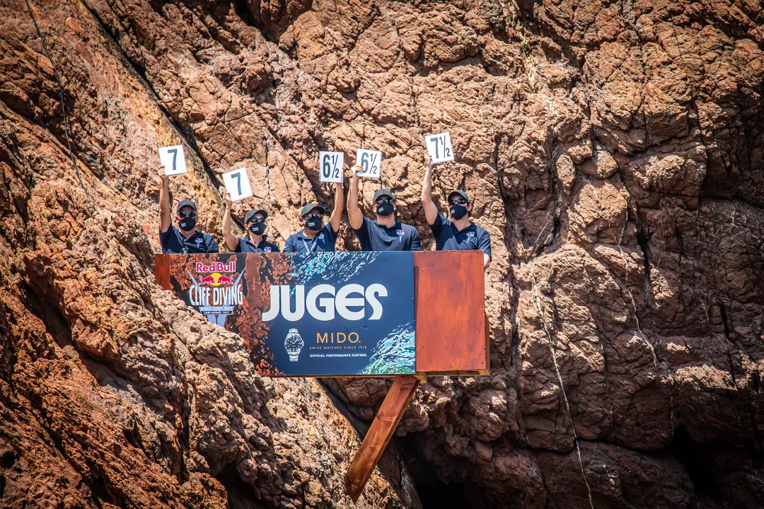 Rigueur Cliff Diving Saint Raphael